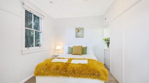 4 Schlafzimmer, Bügeleisen/Bügelbrett, Reisekinderbett, WLAN