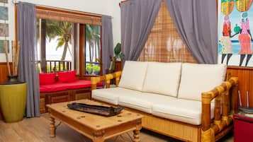 Vila Standar, balkon, pemandangan pantai | Lounge