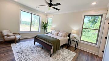 4 bedrooms, WiFi, bed sheets