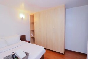 3 bedrooms, WiFi, bed sheets - 3Bedroom Condo in Ruaka (Ruaka)