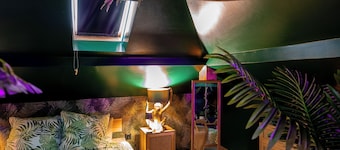 Dynasty Jungle Home Spa Jacuzzi