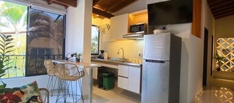 SELECT Medellin 304-Cozy 1-bedroom apartment with AC and WiFi-Near El Poblado