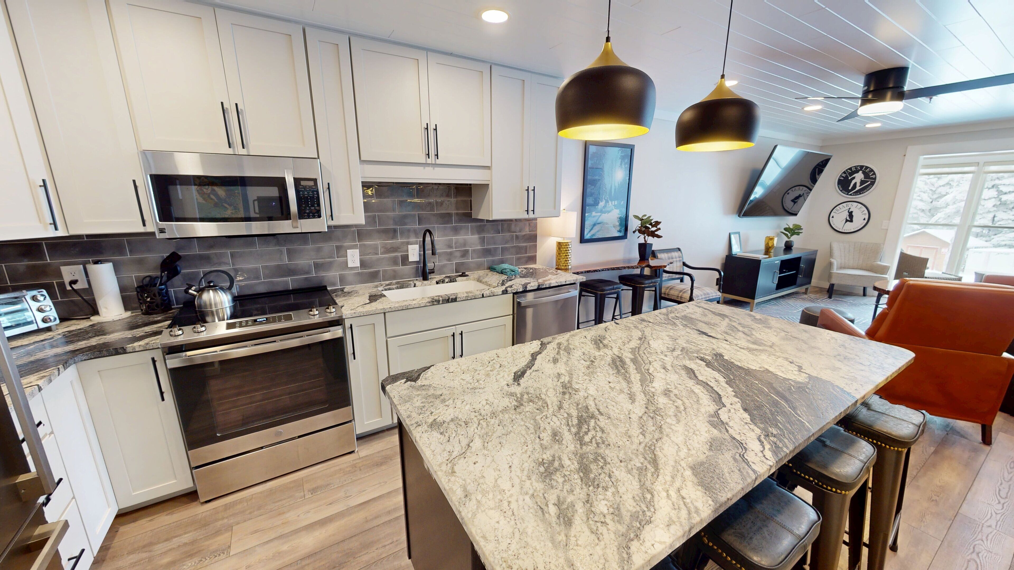 Frigorífic, microones, forn i rentaplats 