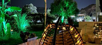 Casa Terra is Near Hillside Area Airport Beach