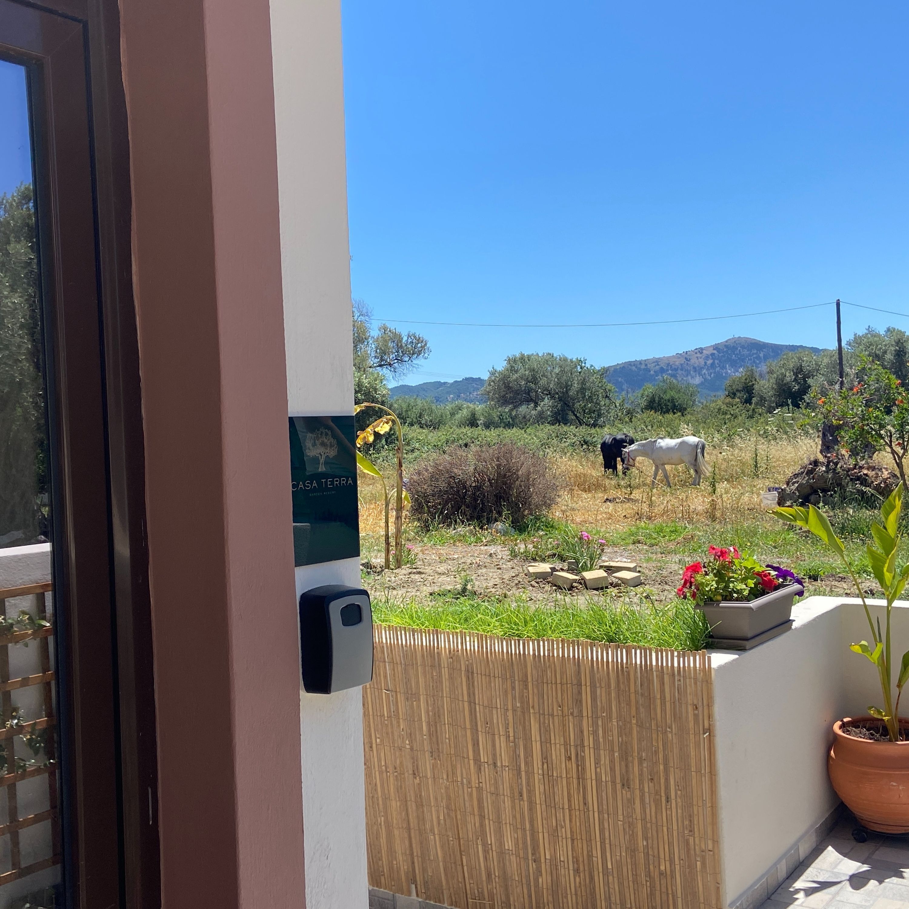 아파트 | 1 개의 침실, 책상, 방음 설비