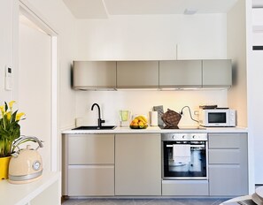 Apartment | 2 bedrooms, Internet - Moderno Bilocale con Terrazzo e Parcheggio (Florence)