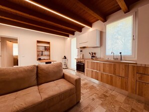 1 bedroom, Internet - Villetta Monte San Lorenzo (Monte San Pietro)