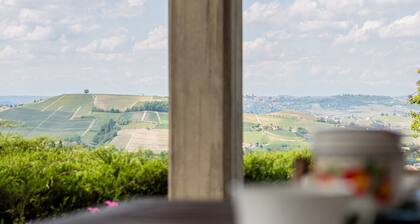 Panorama Villa Nestled Among the Vineyards Langhe