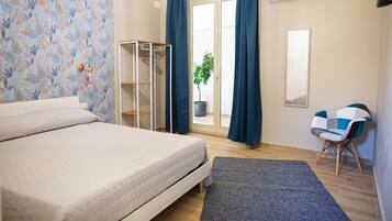 Apartment | 3 bedrooms, desk, Internet