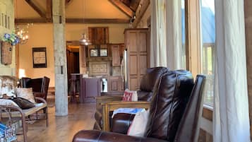 Smart TV, fireplace, video games