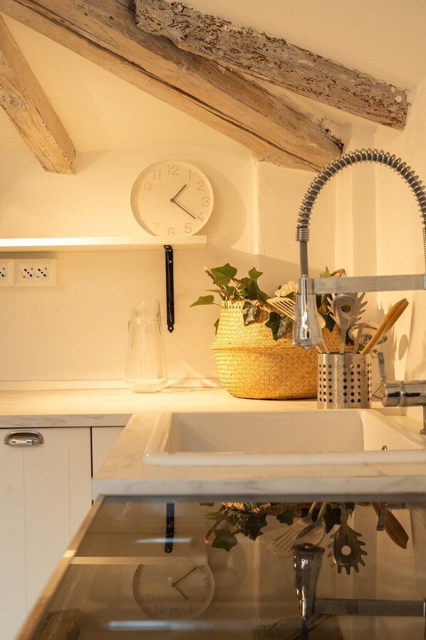 1 habitación y acceso a internet