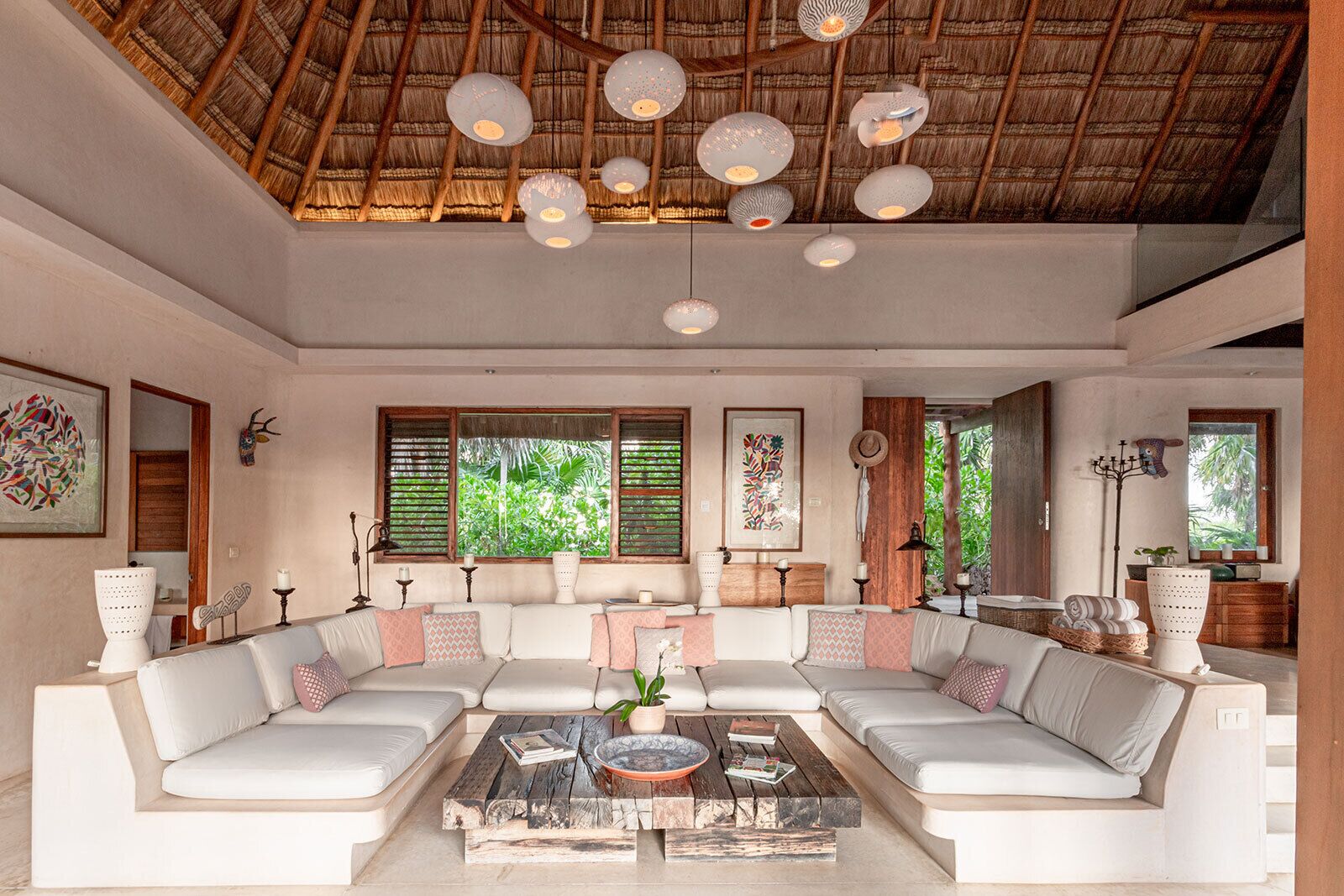 Villa, 4 Bedrooms, Beachfront | Living room | 55-inch LCD TV with digital channels