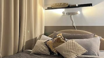 1 dormitorio, escritorio, tabla de planchar con plancha y wifi gratis