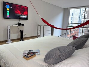 1 soverom, skrivebord, strykejern/-brett og wi-fi (inkludert)