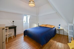 6 bedrooms, iron/ironing board, free WiFi, bed sheets - Villa Chèvrepied - Maison 165m² en bord de seine (Fontainebleau)