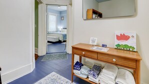 2 bedrooms, desk, iron/ironing board, WiFi - Sand Hills: Medical District, Historic Summerville (Augusta)