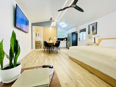 San Marco/Downtown Modern Suite