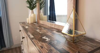 1 King bed + SofaQueen, Entire
suite, By the Beach, Casino, Arena, kids parks.