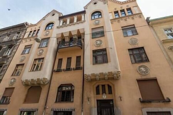 Exterior - Art Nouveau Apartment (Budapest)