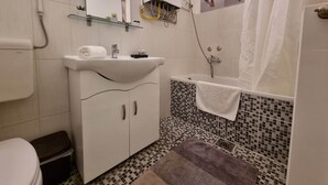 Hair dryer, towels - MidTerm - Pody Apartment Budapest (Budapest)