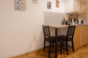 Billede uden beskrivelse, 5 af 13, knap