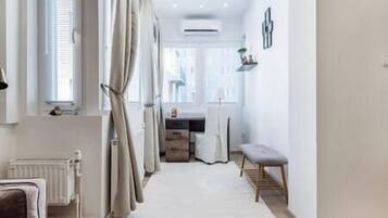 Hair dryer, towels, soap, shampoo
