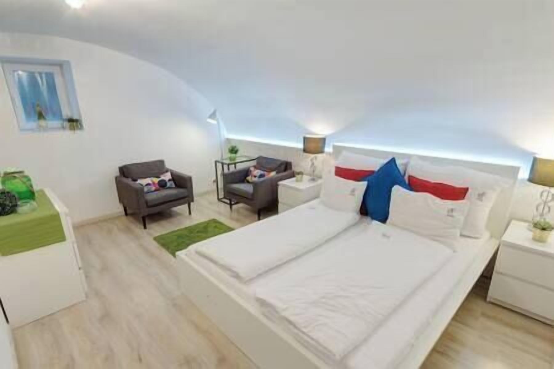 1 室のベッドルーム、WiFi、ベッドシーツ