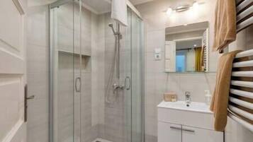 Hair dryer, towels