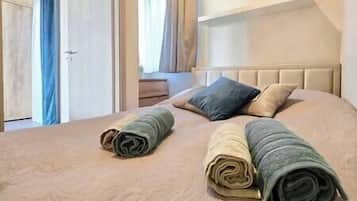 1 bedroom, WiFi, bed sheets