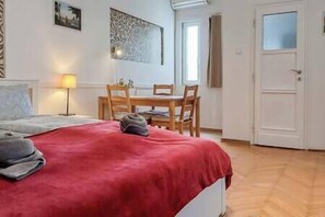 1 Schlafzimmer, Bügeleisen/Bügelbrett, WLAN, Bettwäsche