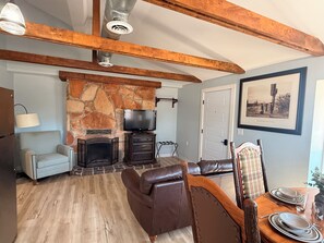 TV, fireplace