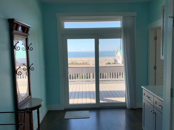 Interior - The Bu with a View (Oak Island)