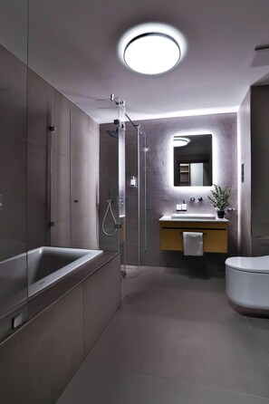 Unclassified image, 4 of 9, button - IMCT - Sun Hill A210 Luxury Suites (Budapest)