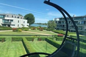 Property grounds - LB - Golden Beach Luxury Apartman (Siófok)