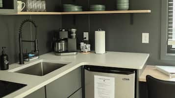 Fridge, microwave, stovetop, coffee/tea maker