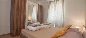 Apartments Bonic - Two Bedroom Apartment