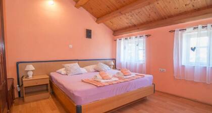 Apartments Bonic - Two Bedroom Apartment