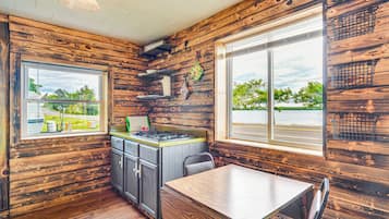 Fridge, microwave, coffee/tea maker, toaster
