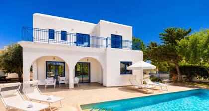 Villa Poseidonas - Three Bedroom Villa, Sleeps 6