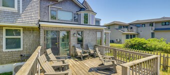 5 Mi to Provincetown! Water-View Beach House