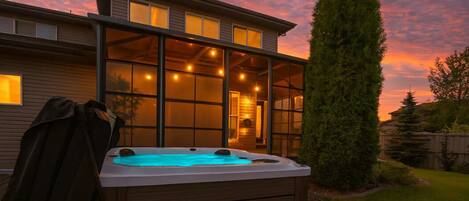 Bain à remous extérieur