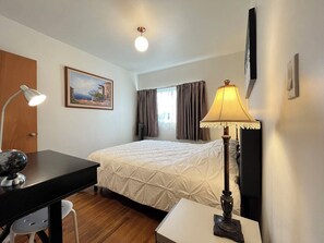 Interior - Romantic Getaway Near the Heart of Vancouver (Vancouver)