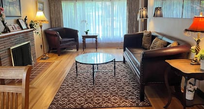 Romantic Getaway Near the Heart of Vancouver