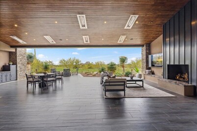 This home is ONLY AVAILABLE THROUGH 9/30/2024. 30 DAY minimum stay per the HOA. 