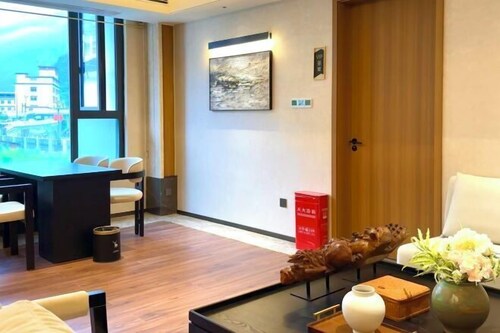 Chaqing Songduo Hotel