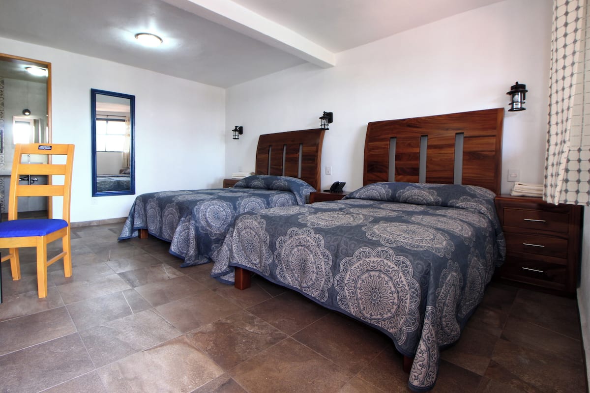 Chambre Standard, 2 lits doubles