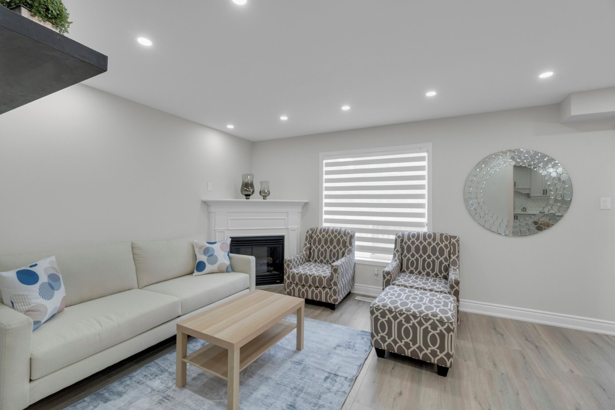 Family House | Living area | 55-inch Smart TV with satellite channels, Netflix, streaming services