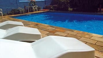 Piscina interna, piscina externa