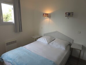 1 chambre, fer et planche à repasser, Wi-Fi