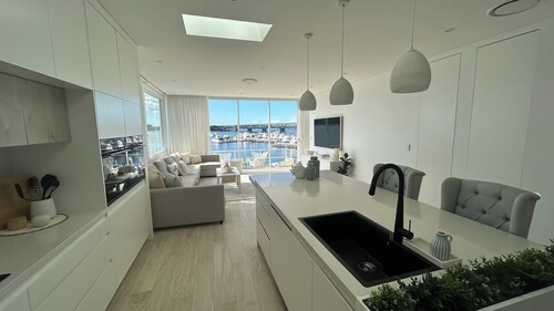Sydney Waterfront Retreat
